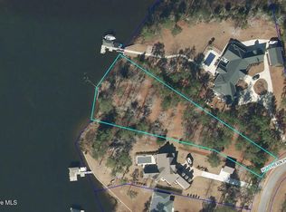 310 Southern Plantation Drive S, Oriental, NC 28571