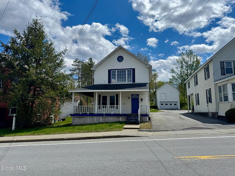 2nd image of 211 Maple Street