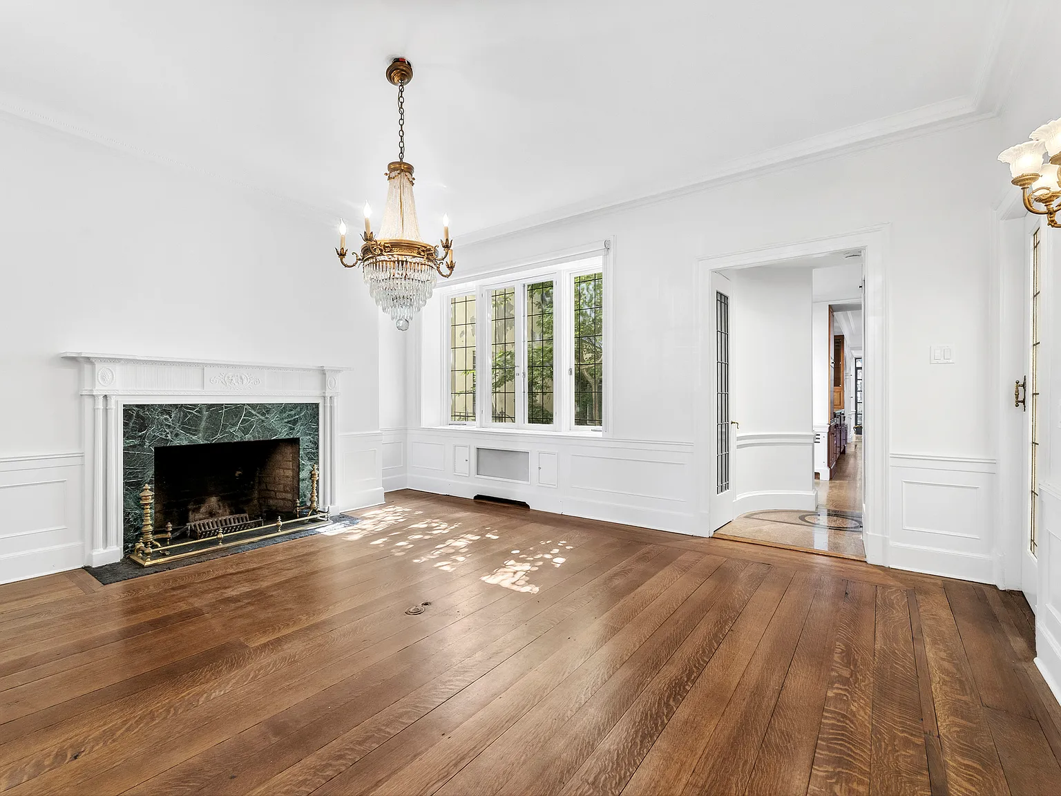 42 Monroe Place — Photo 3
