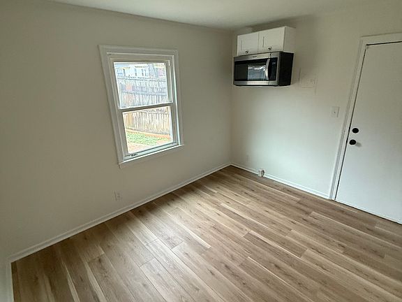 3rd image of 1003 William Dr