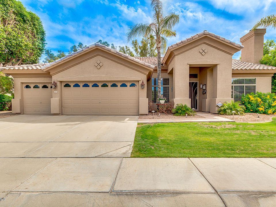 1st image of 1402 W Indigo Dr