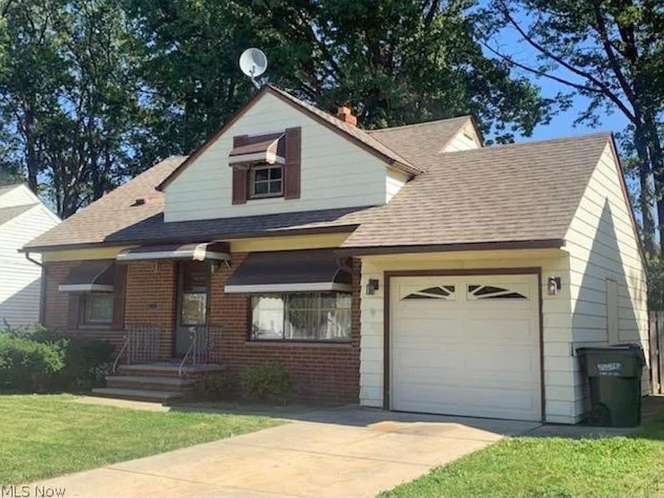 2nd image of 281 E 255th St