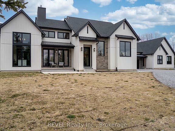 4th image of 3901 White Rd