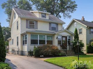 325 3rd St, Dunellen, NJ 08812