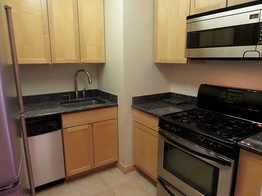 Rented by Bohemia Realty Group | media 8