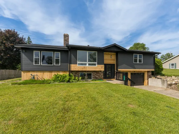 11300 Elizabeth Dr, Three Rivers, MI 49093