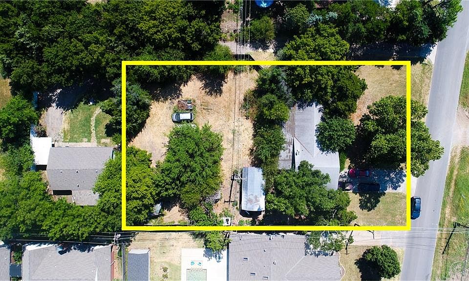 2nd image of 2817 Drakestone Ave