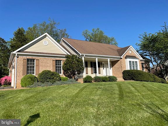 2nd image of 41 Menlough Dr