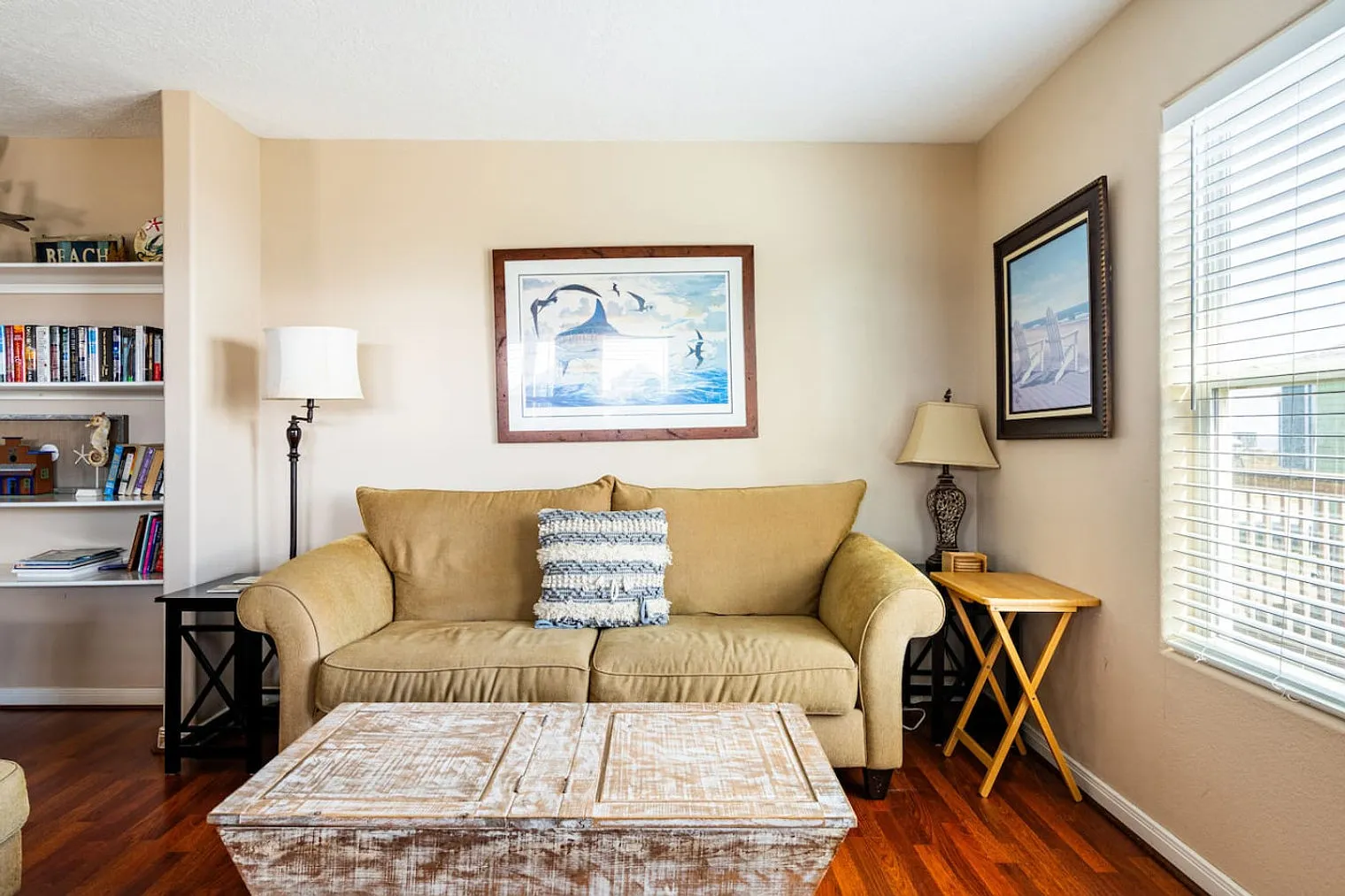 3 bed, 2.0 bath, 1539 sqft, $3,441 — Photo 4