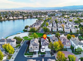 8 Dana Point Ct, Redwood City, CA 94065