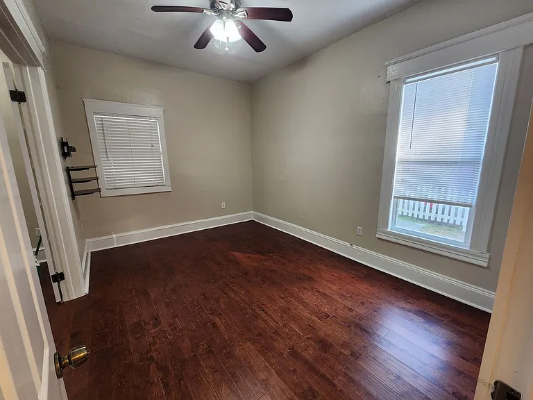 2812 N Morgan St — Photo 7