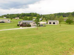 210 Three Oaks Rd, Irvine, KY 40336