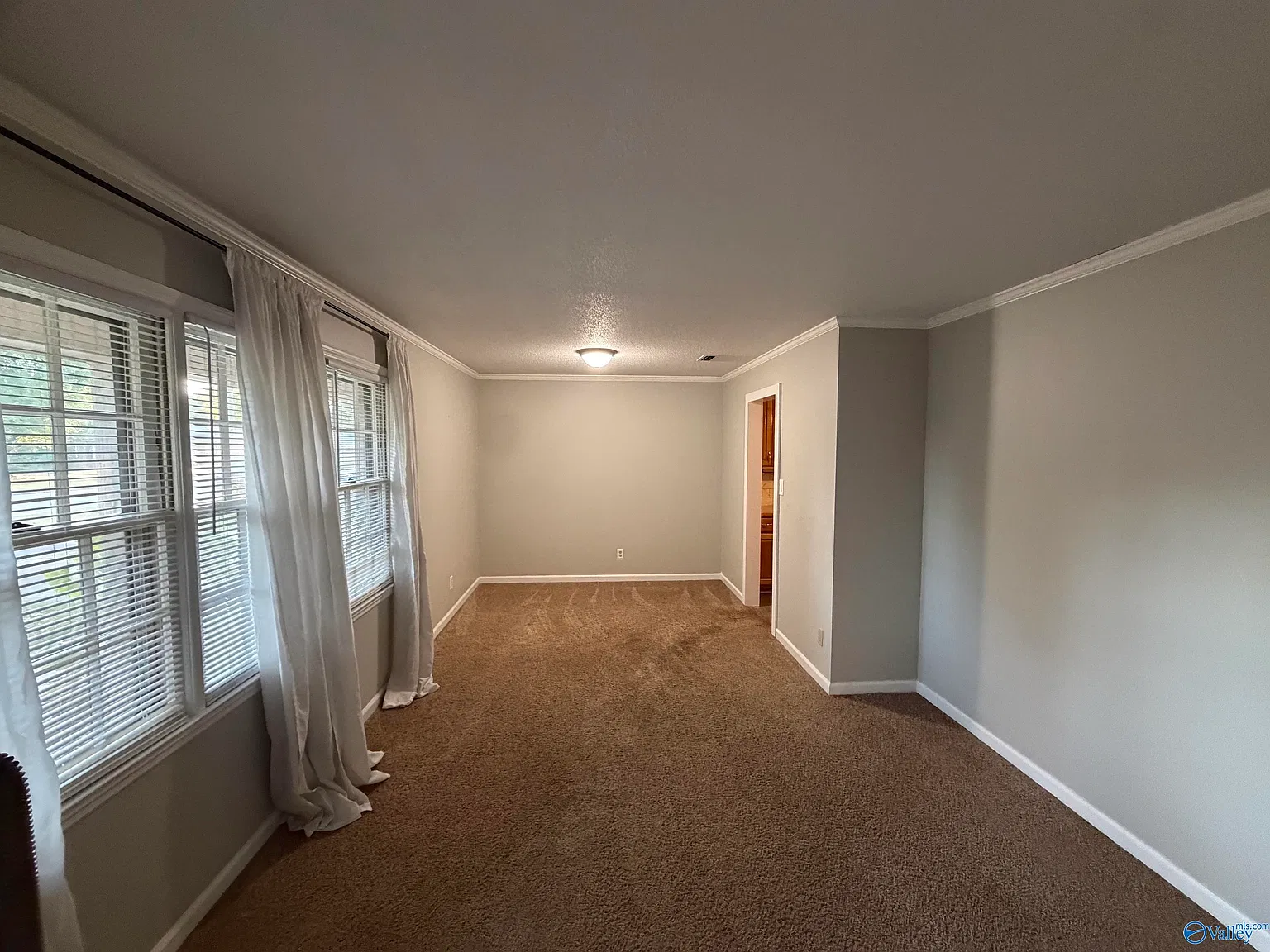 3 bed, 2.0 bath, 1578 sqft, $1,600 — Photo 3
