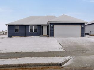 983 N Labrador Ave, Republic, MO 65738