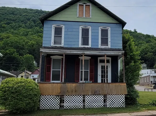 306 Susquehanna Ave, Renovo, PA 17764