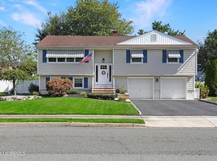 910 Ocean Rd, Spring Lake, NJ 07762