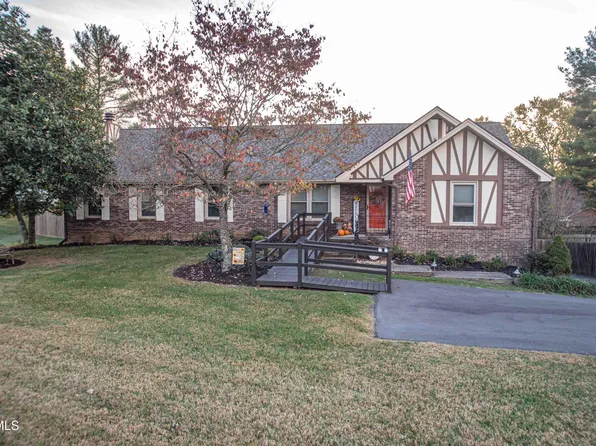 128 Meadow Glade Cir, Kingsport, TN 37663