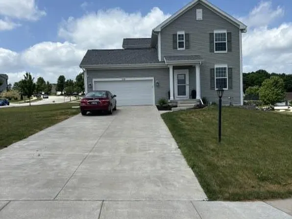 2518 Marie CIRCLE, Waukesha, WI 53189