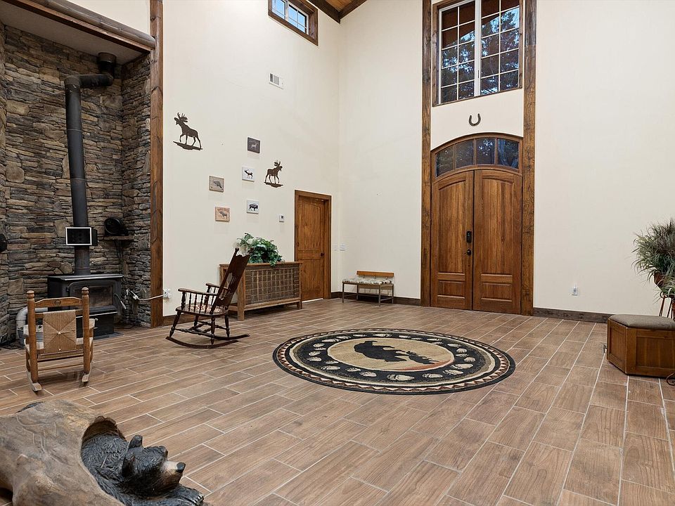 13th image of this home