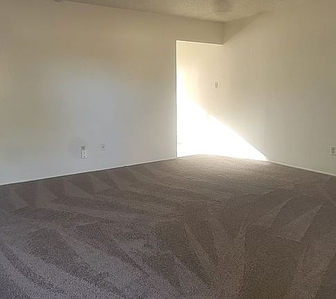3rd image of 2804 N Half Moon Dr APT C