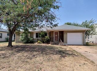 1004 S 11th St, Kingfisher, OK 73750
