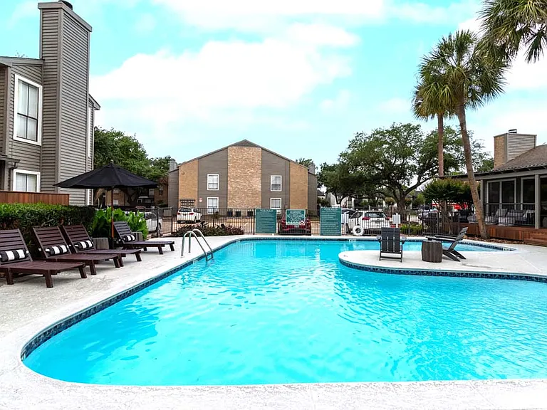 The Oaks of Westchase — Photo 14