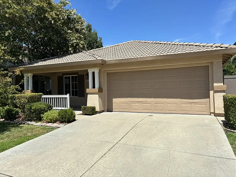 1837 Hawkhaven Way — Photo 1
