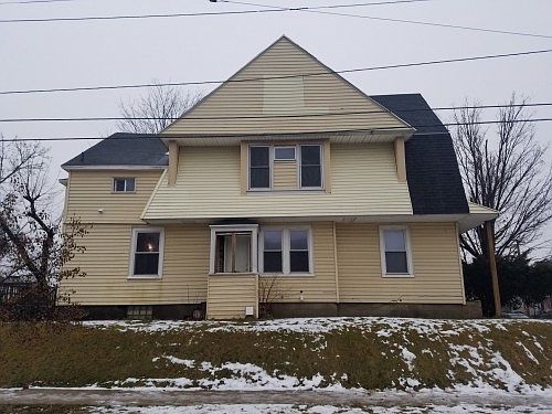 2nd image of 1104 Jefferson Ave SE