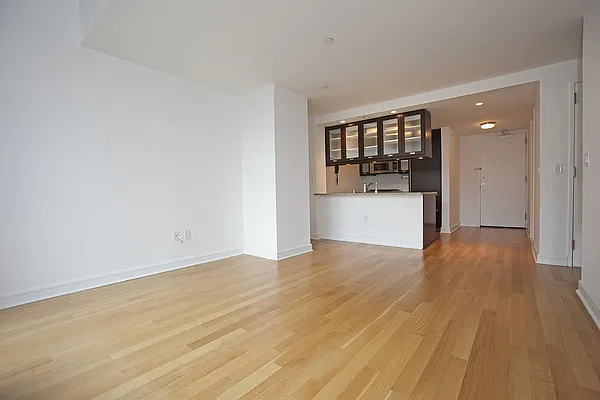 Rented by Nest Seekers International | media 11