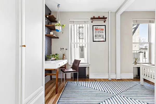 Sold by Compass | media 6