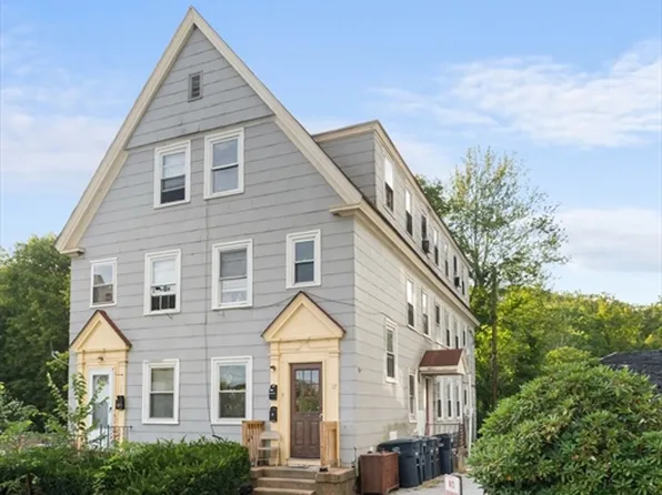 15 Twine Hurst Pl, Southbridge, MA 01550