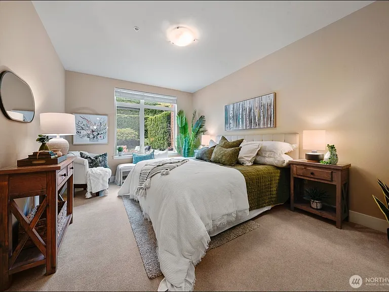 51 Pine St #202 — Photo 8