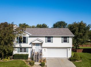 1210 Windsor Dr, Normal, IL 61761