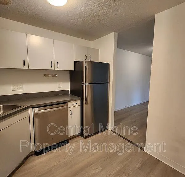 39 Northern Avenue Hts #20 — Photo 4