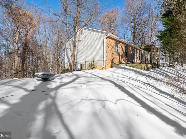 9550 N Side Dr, Owings, MD 20736