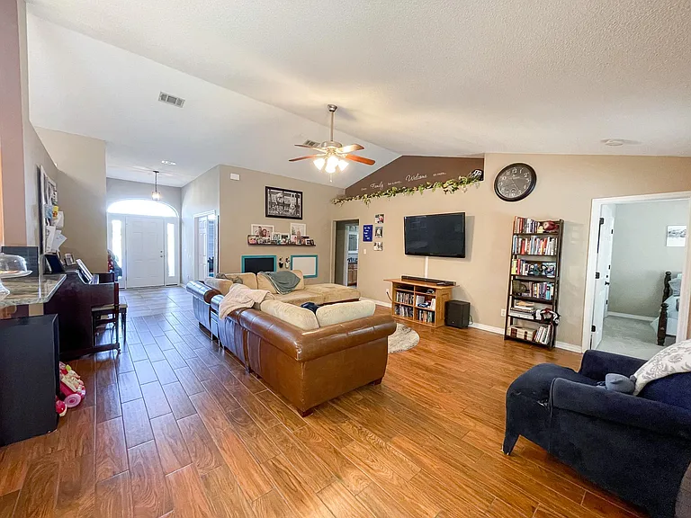 4760 Spencer Oaks Blvd — Photo 10