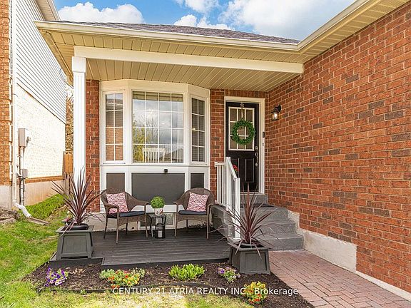 3rd image of 1155 Ridgemount Blvd