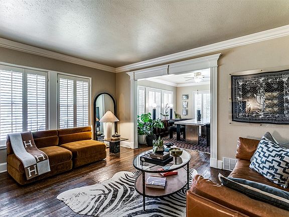 5th image of 4558 Roland Ave #B