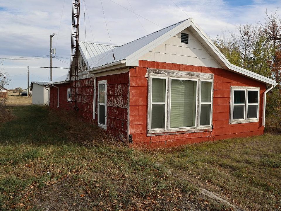 617 Montana St, Valier, MT 59486 Zillow