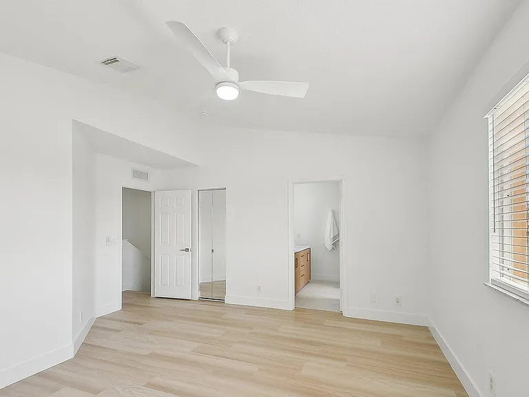 6224 Reynolds St — Photo 41