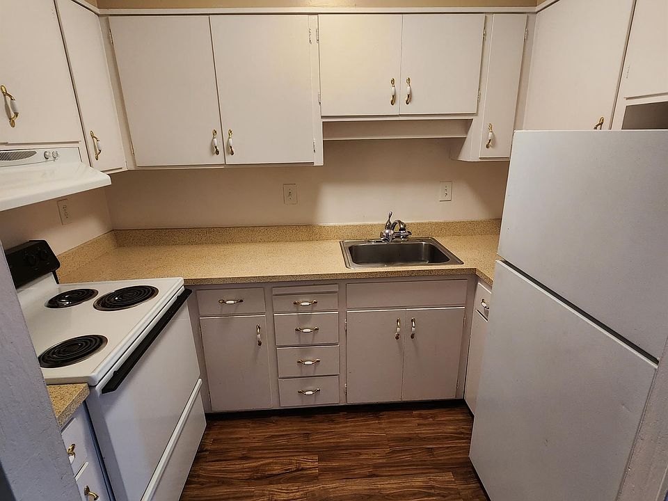 1st image of 1614 Oxford St #9