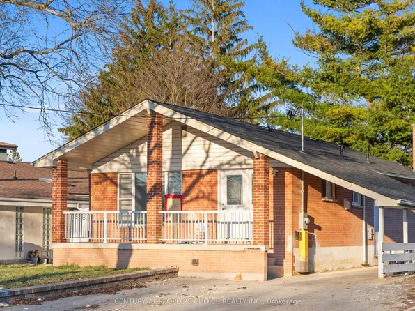 111 Verobeach Blvd, Toronto, ON M9M 1P8