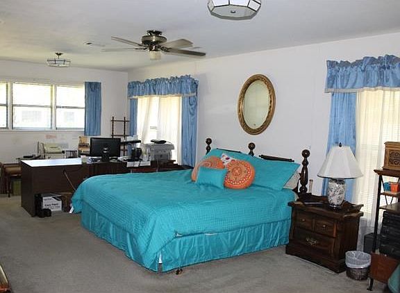 5th image of 4802 Westfield Dr
