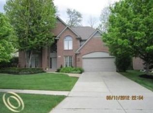 7216 Silverbeech Ln, West Bloomfield, MI 48323