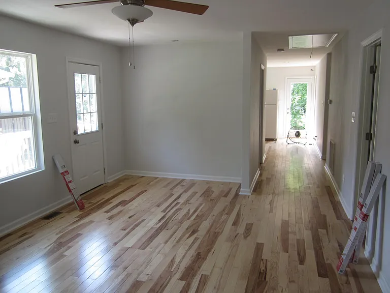 609 Bynum St — Photo 3