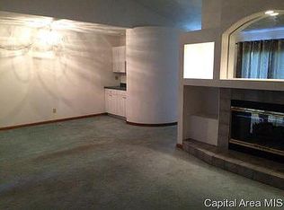 512 Golf Rd, Springfield, IL 62704