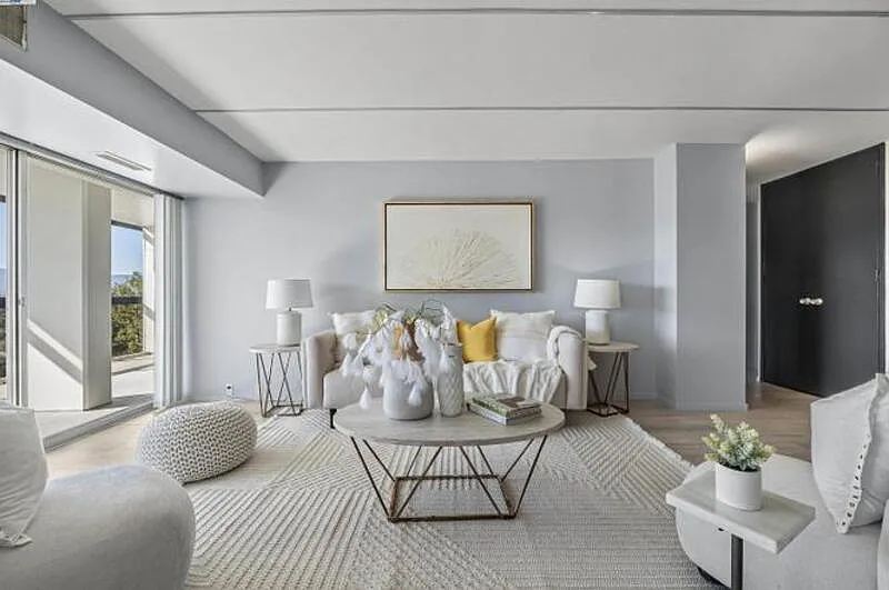 1 bed, 1.0 bath, 918 sqft, $3,200 — Photo 3