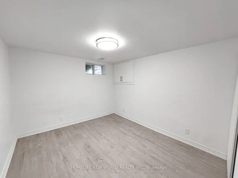 29 Jane St #BASEMENT — Photo 4