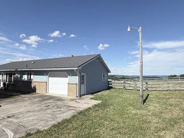 90 Boyer Rd — Photo 18