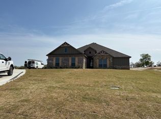 8028 Ranch View Ct, Springtown, TX 76082